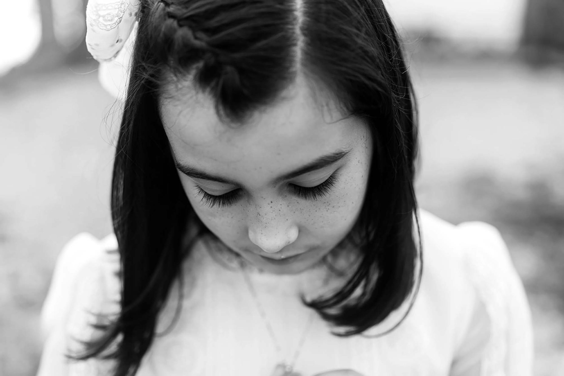 sesión de fotos de niña de comunión en Asturias