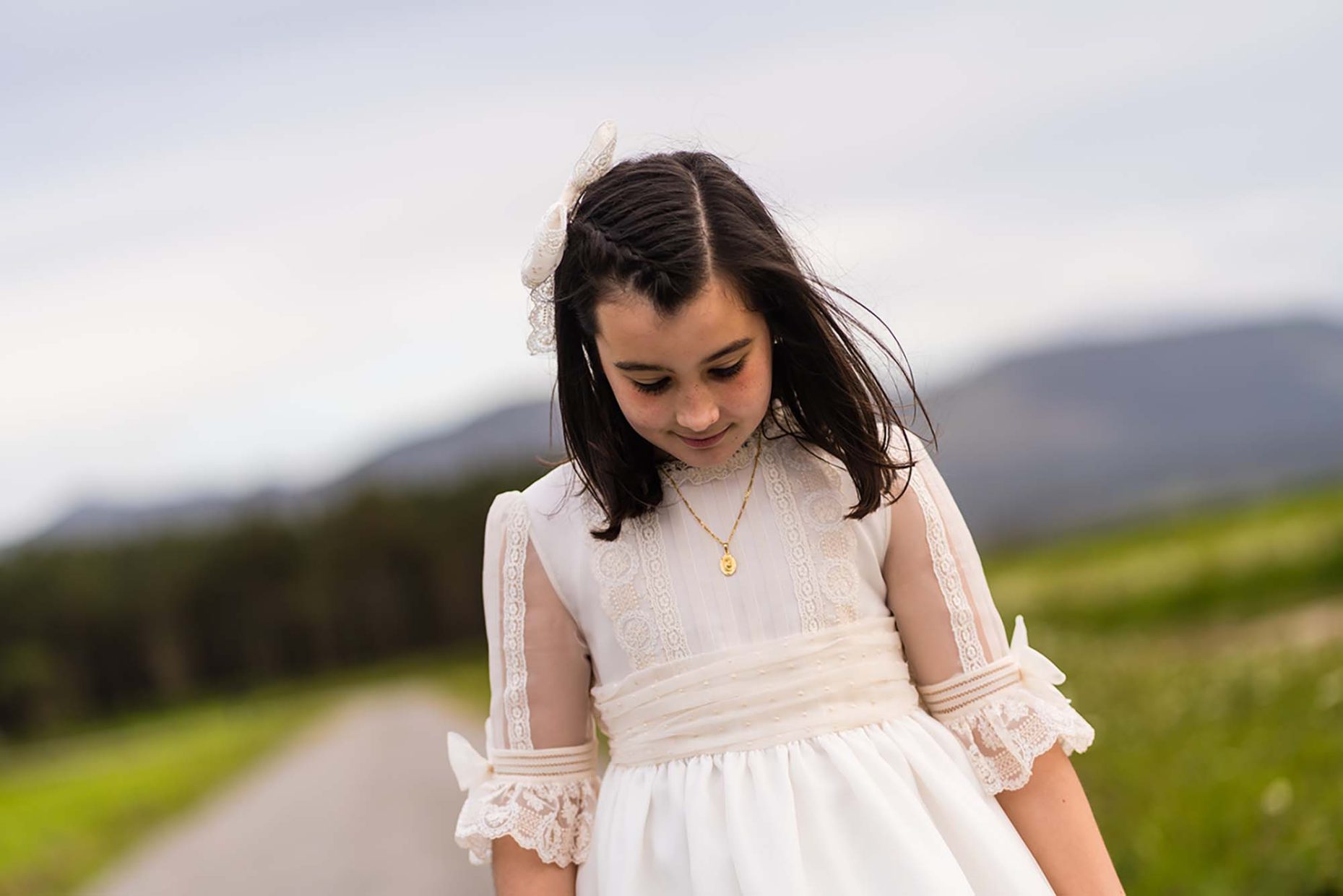 sesión de fotos de niña de comunión en Asturias