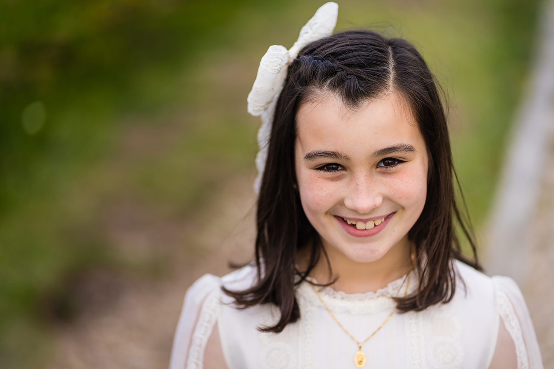 sesión de fotos de niña de comunión en Asturias